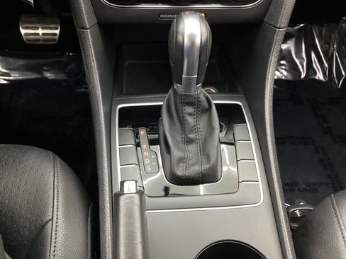 Used 2018 Volkswagen Passat 2.0T R-Line FWD image 36