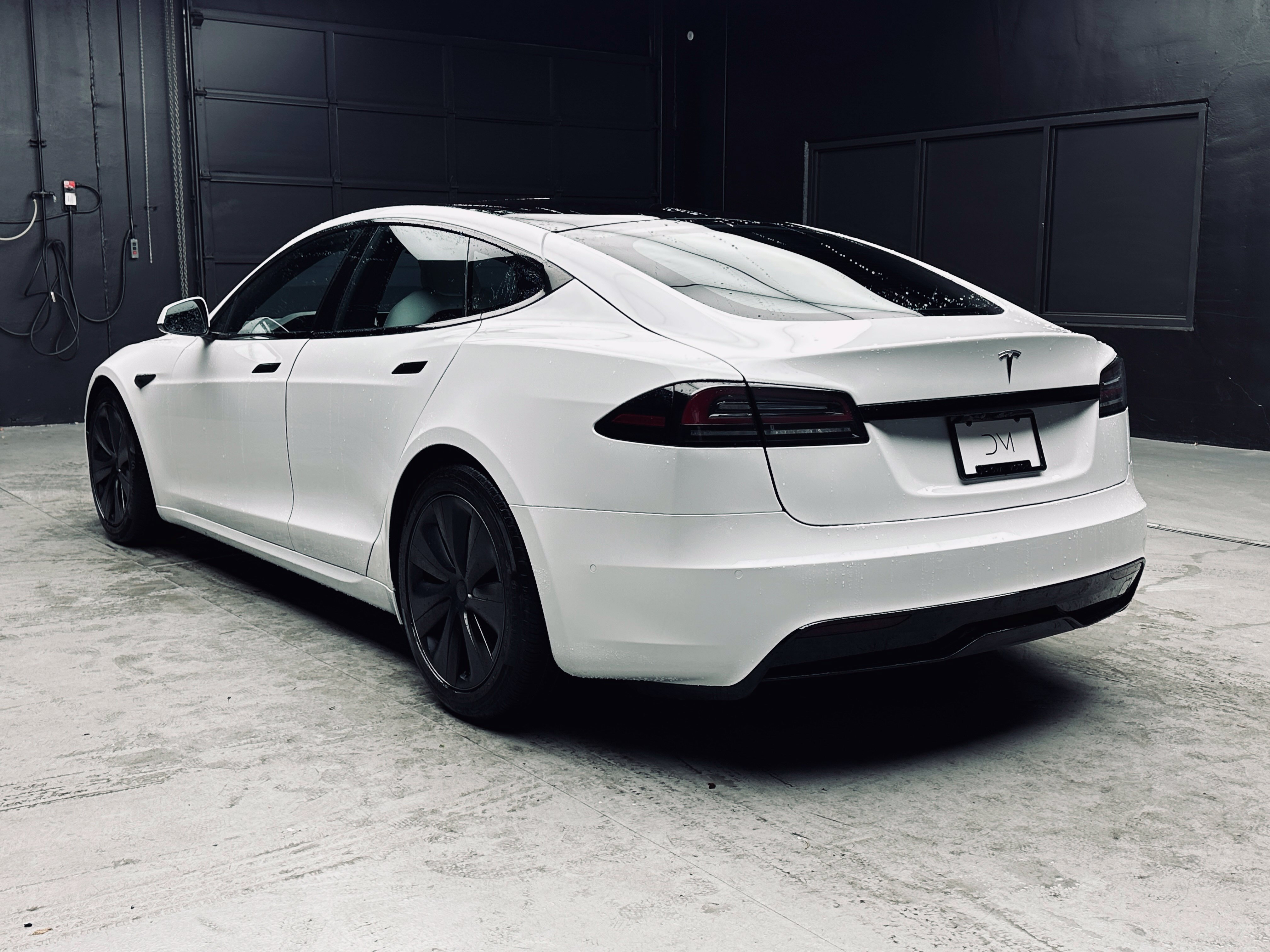 Used 2022 Tesla Model S AWD/4WD image 4