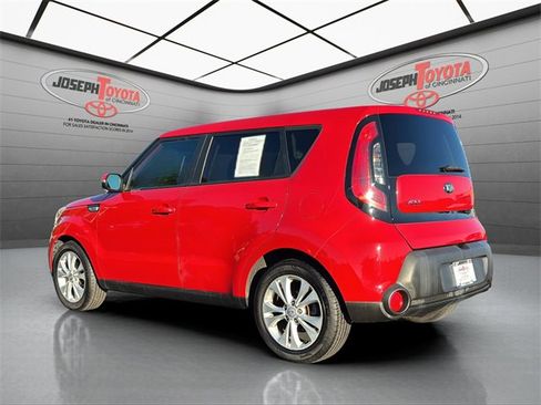 Used 2014 Kia Soul + image 3