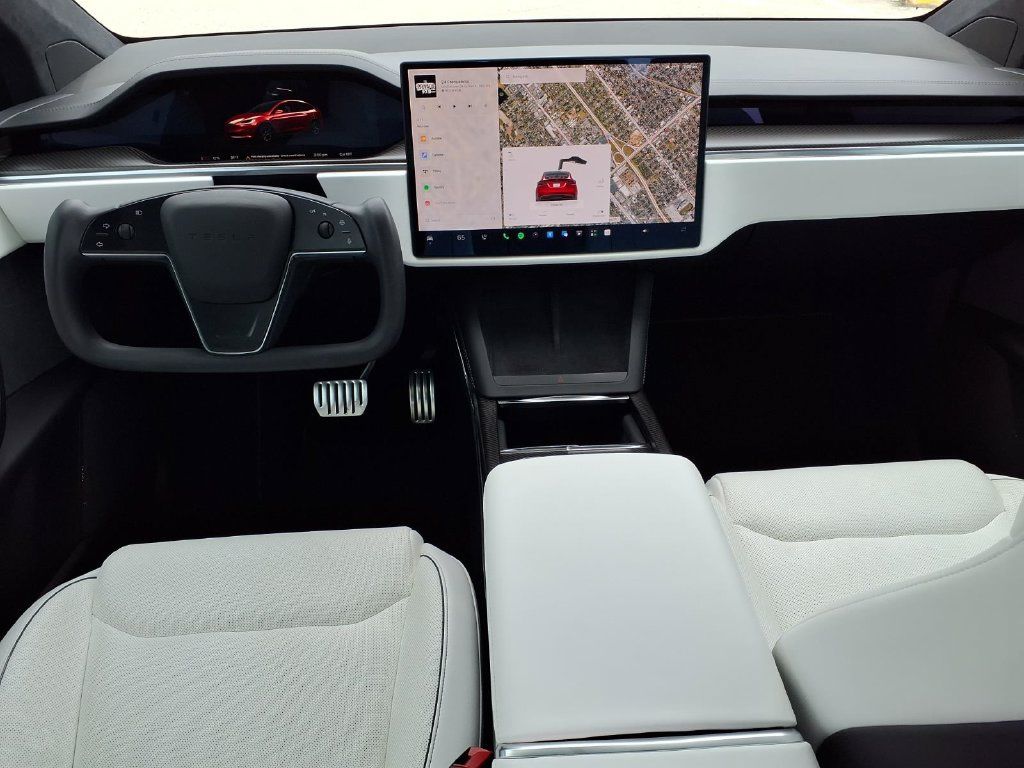 Used 2022 Tesla Model X Plaid AWD/4WD image 17