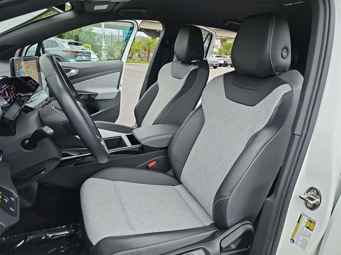 Certified 2023 Volkswagen ID.4 2WD image 14