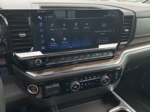 Used 2024 Chevrolet Silverado 1500 RST image 5