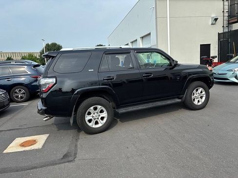 Used 2016 Toyota 4Runner SR5 AWD/4WD image 7