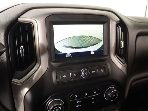 Used 2023 Chevrolet Silverado 2500 Custom w/ Custom Value Package image 6