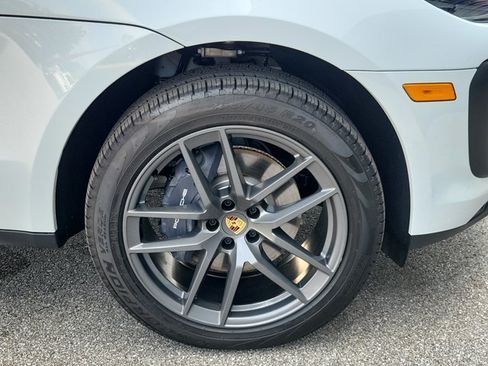 Certified 2026 Porsche Macan Turbo AWD/4WD image 13