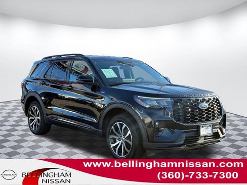 Used 2025 Ford Explorer ST-Line image 1