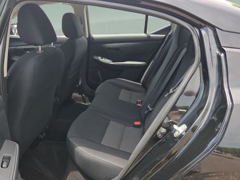 Used 2024 Nissan Sentra SV FWD image 12