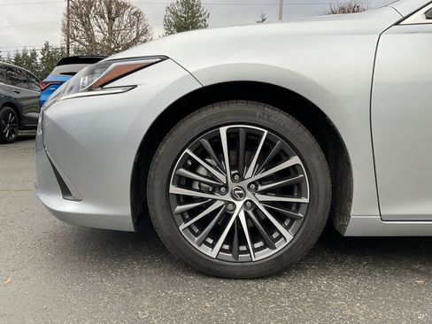 Used 2024 Lexus ES 250 250 image 4