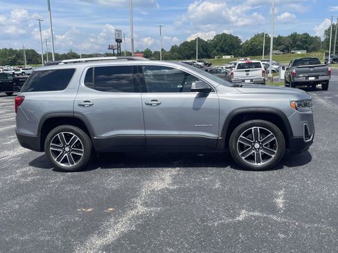 Used 2023 GMC Acadia SLT w/ Technology Package FWD image 2