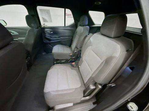 Used 2023 Chevrolet Traverse LT image 24