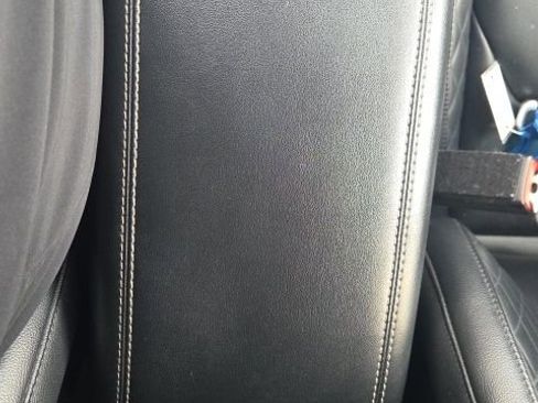 Used 2024 Ford Edge Titanium image 31