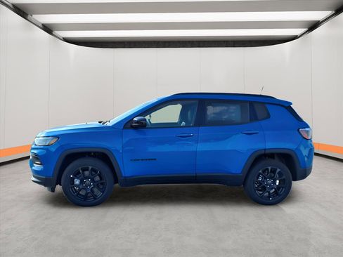 New 2026 Jeep Compass Latitude image 4