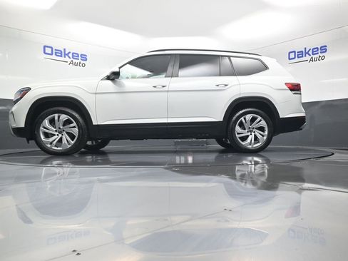 Used 2021 Volkswagen Atlas SE w/ Towing Package image 42
