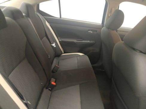 Used 2021 Nissan Versa SV FWD image 19