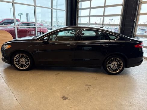 Used 2015 Ford Fusion SE w/ Equipment Group 202A image 7