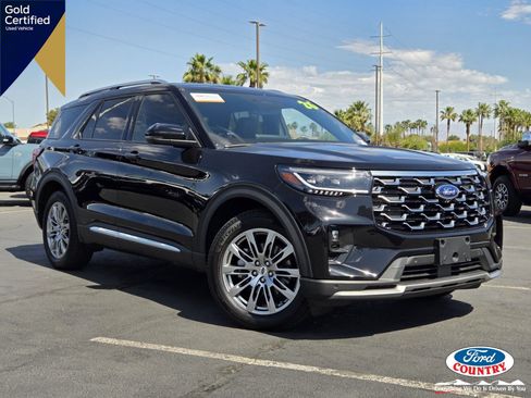 Certified 2026 Ford Explorer Platinum RWD image 1