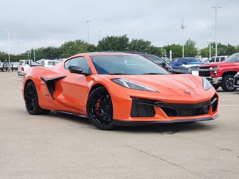 Used 2026 Chevrolet Corvette Z06 RWD image 2