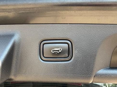 Used 2021 Hyundai Palisade Calligraphy w/ Winter Package FWD image 6