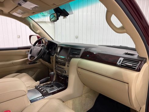 Used 2010 Lexus LX 570 4WD image 14