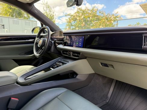 Used 2024 Porsche Macan 4 Electric AWD/4WD image 23