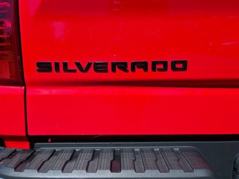 Used 2021 Chevrolet Silverado 1500 LT w/ Convenience Package II AWD/4WD image 31