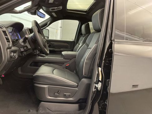 New 2026 RAM 3500 Limited AWD/4WD image 23