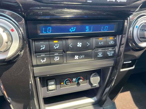 Used 2019 Toyota 4Runner Limited AWD/4WD image 23
