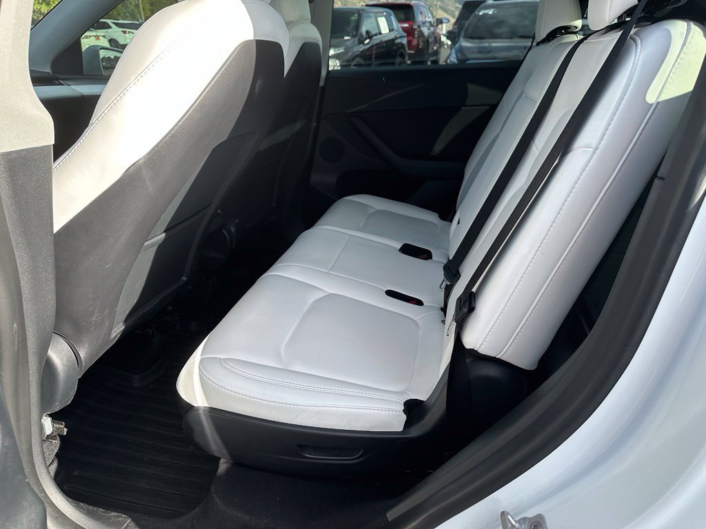 Used 2023 Tesla Model Y Long Range AWD/4WD image 22