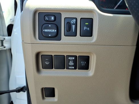 Used 2013 Toyota 4Runner SR5 w/ Premium Pkg AWD/4WD image 23