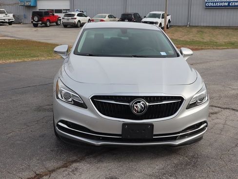 Used 2017 Buick LaCrosse Essence image 22