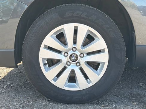 Used 2018 Subaru Outback 2.5i Premium image 24
