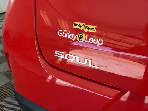 Certified 2023 Kia Soul LX w/ Option Group 015 FWD image 16