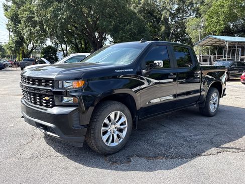 Used 2021 Chevrolet Silverado 1500 Custom AWD/4WD image 1