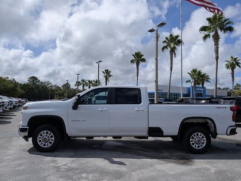 Certified 2025 Chevrolet Silverado 2500 LT w/ Safety Package AWD/4WD image 6