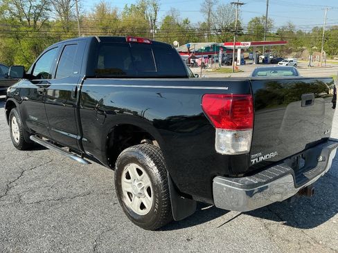 Used 2013 Toyota Tundra 4x4 Double Cab w/ Tow Pkg image 10