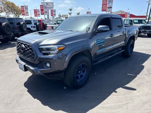 Used 2021 Toyota Tacoma TRD Sport w/ TRD Premium Sport Package RWD image 23