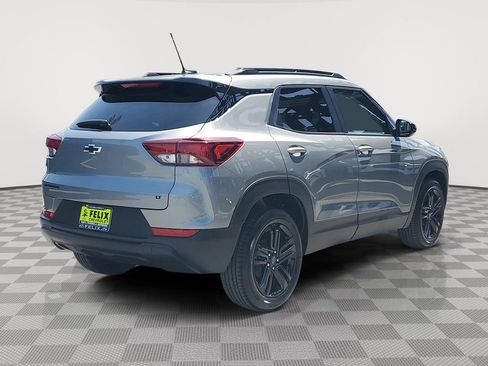 New 2026 Chevrolet TrailBlazer LT w/ Midnight Edition FWD image 4