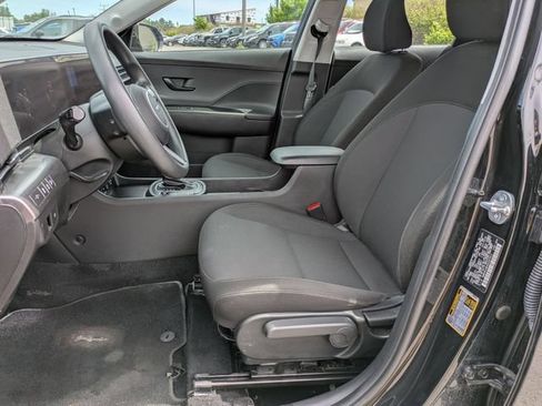 Used 2025 Hyundai Kona SE AWD/4WD image 7