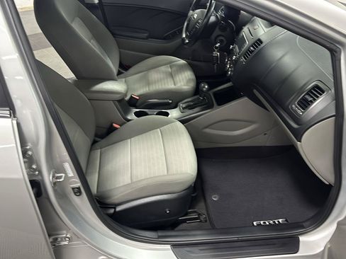 Used 2014 Kia Forte EX FWD image 12