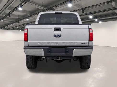 Used 2013 Ford F250 XL w/ PWR Equipment Group AWD/4WD image 5