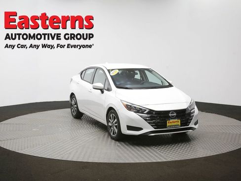 Used 2025 Nissan Versa SV image 50