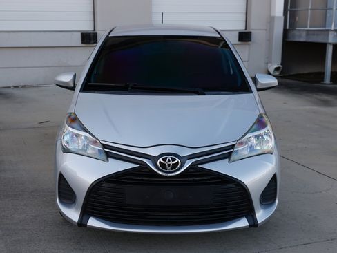 Used 2016 Toyota Yaris L image 25