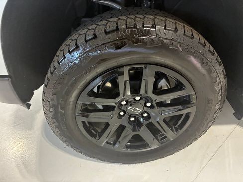 Used 2026 Chevrolet Silverado 1500 LT Trail Boss w/ Protection Package AWD/4WD image 13