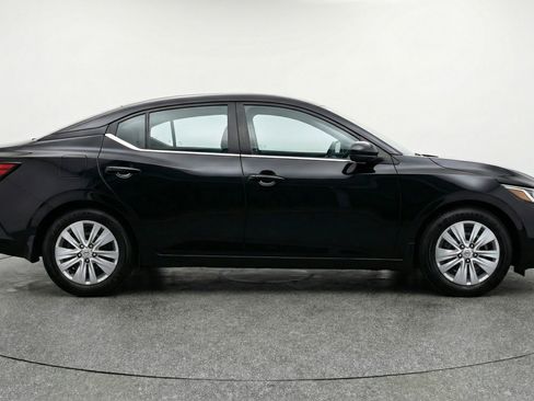 Used 2025 Nissan Sentra S image 11