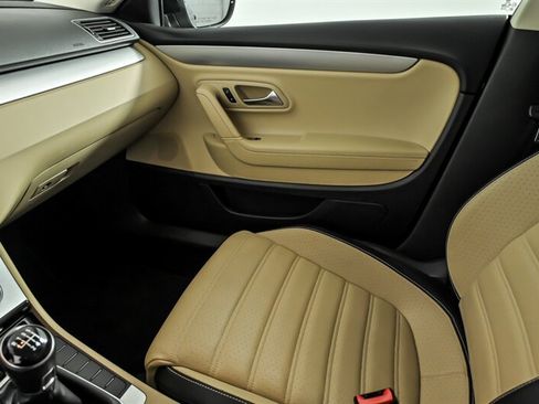 Used 2013 Volkswagen CC R-Line FWD image 29