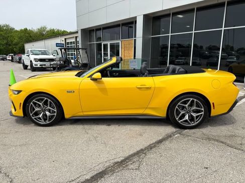 Used 2024 Ford Mustang GT Premium w/ GT Performance Package RWD image 4