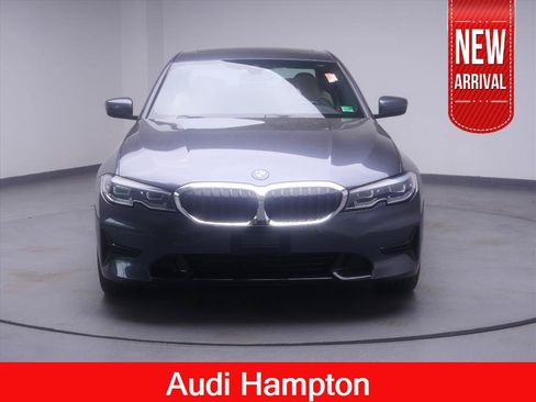 Used 2022 BMW 330e xDrive w/ Convenience Package AWD/4WD image 2