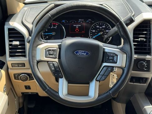 Used 2021 Ford F250 Lariat w/ Lariat Value Package AWD/4WD image 7