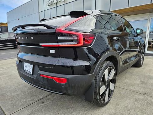 Used 2023 Volvo C40 P8 Recharge Ultimate w/ Protection Package Premier image 5