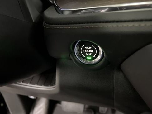 New 2025 Chevrolet Suburban High Country AWD/4WD image 17